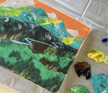 Grab hike & paint gift cards for the holidays